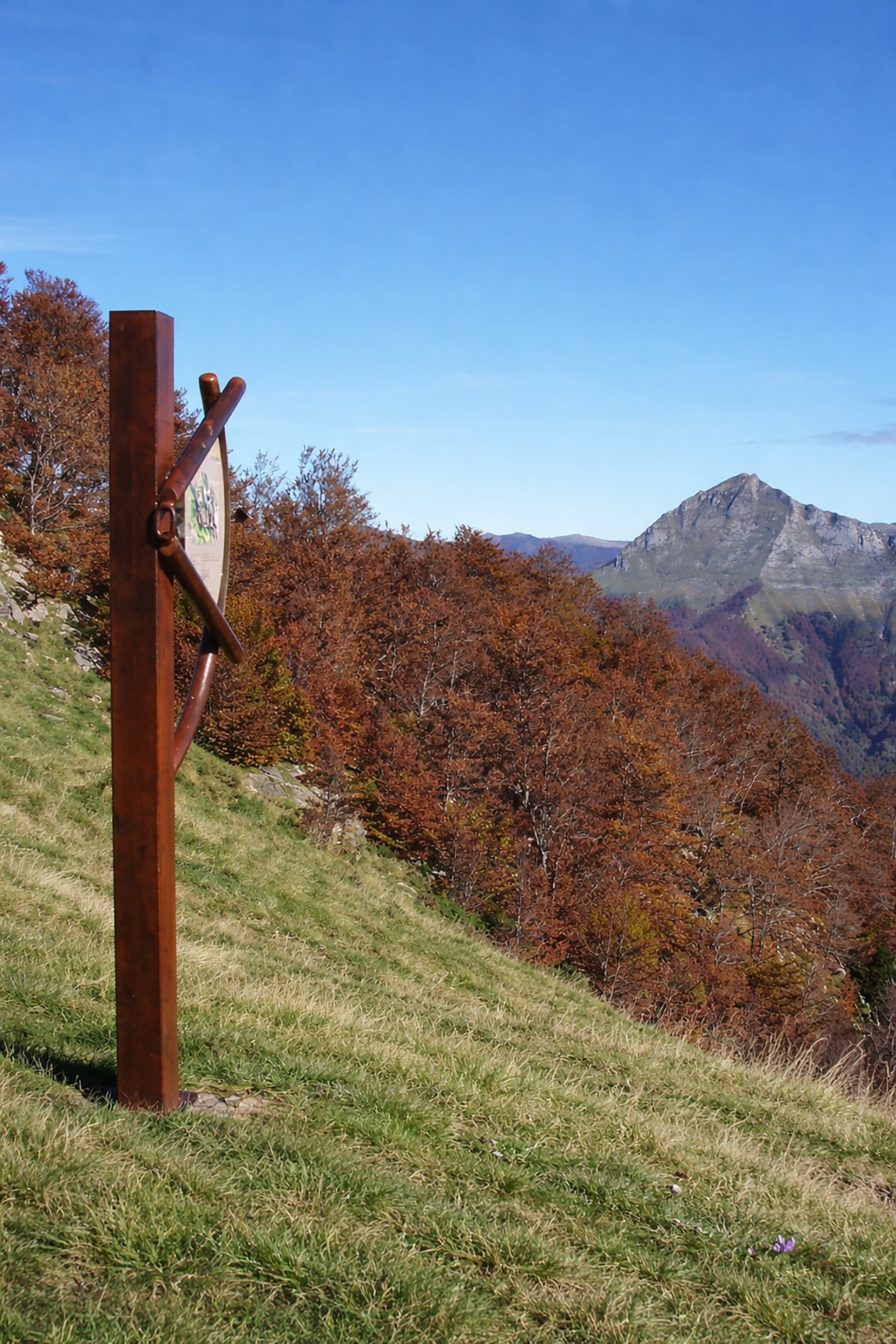 Photographie d'un prototype de Sextant, constituant le module de base des Plateaux de découverte.